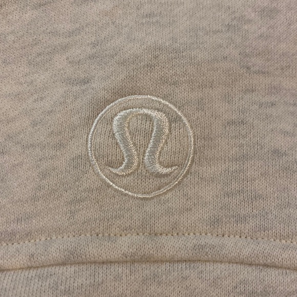 ❤️ Lululemon Scuba Oversized Funnel Neck in Heathered Light Ivory Gold XS/S NWOT - Picture 4 of 9